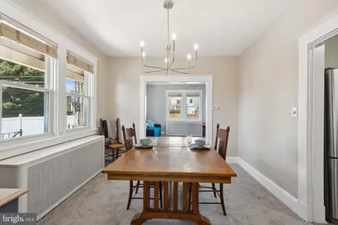 Dining - 2602 Hemlock Ave, Baltimore, MD 21214 photo 3 of 3