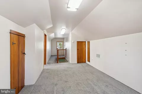 Entry Way - 2602 Hemlock Ave, Baltimore, MD 21214 photo 1 of 1