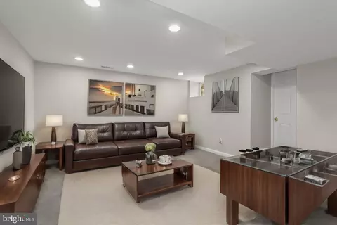 Living - 3528 Overview Rd, Baltimore, MD 21215 photo 2 of 4