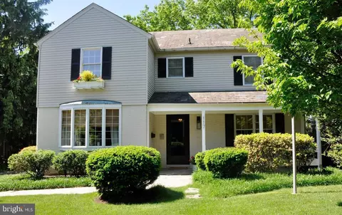 117 W Lake Ave, Baltimore, MD 21210