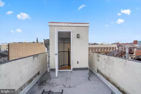 Exterior - 902 Harden Ct, Baltimore, MD 21230 photo 2 of 6