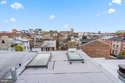 Exterior - 902 Harden Ct, Baltimore, MD 21230 photo 3 of 6