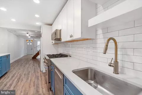 Kitchen - 902 Harden Ct, Baltimore, MD 21230 photo 4 of 4