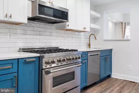 Kitchen - 902 Harden Ct, Baltimore, MD 21230 photo 3 of 4