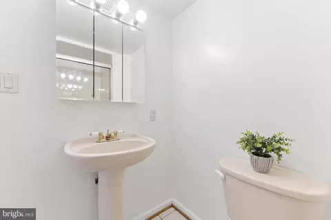 Bath - 1607 Patapsco St, Baltimore, MD 21230 photo 3 of 4