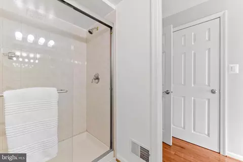 Bath - 1607 Patapsco St, Baltimore, MD 21230 photo 4 of 4