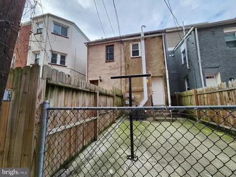 Exterior - 436 E Lanvale St, Baltimore, MD 21202 photo 4 of 5