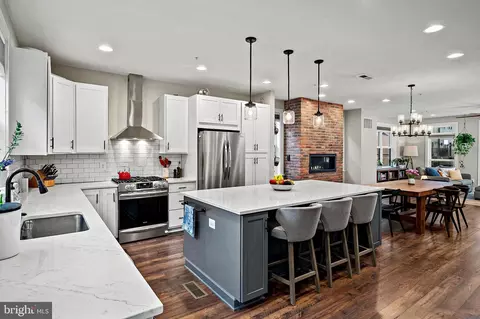 Kitchen - 4001 Harmony Ct, Baltimore, MD 21224 photo 4 of 4
