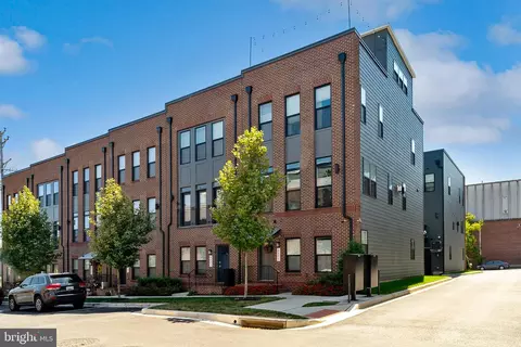 Exterior - 4001 Harmony Ct, Baltimore, MD 21224 photo 3 of 13