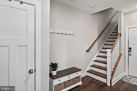 Entry Way - 4001 Harmony Ct, Baltimore, MD 21224 photo 1 of 1