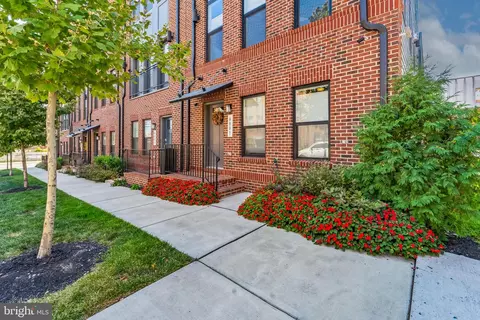Exterior - 4001 Harmony Ct, Baltimore, MD 21224 photo 4 of 13