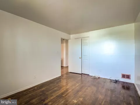 5205 Saybrook Rd, Baltimore, MD 21206 photo 10