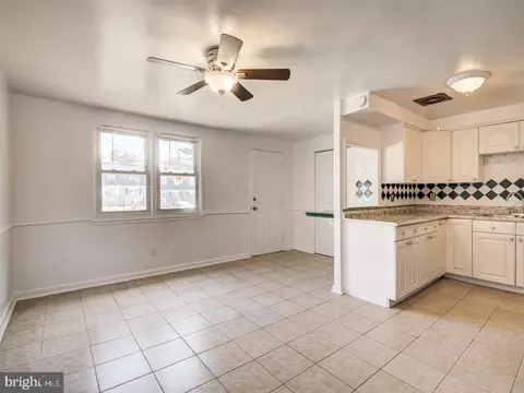5205 Saybrook Rd, Baltimore, MD 21206 photo 5
