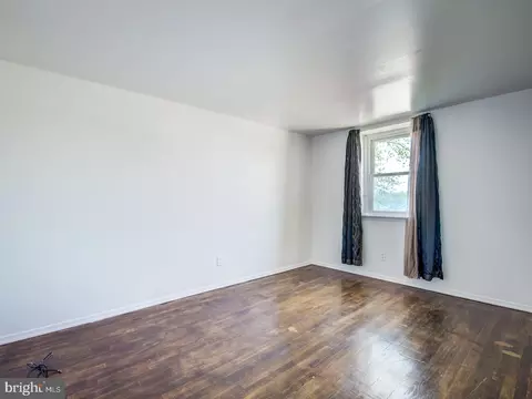 5205 Saybrook Rd, Baltimore, MD 21206 photo 9