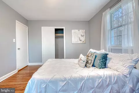 Bedroom - 6006 Hillen Rd, Baltimore, MD 21239 photo 5 of 8