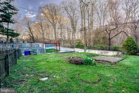 Exterior - 6006 Hillen Rd, Baltimore, MD 21239 photo 6 of 9