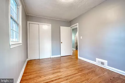Bedroom - 6006 Hillen Rd, Baltimore, MD 21239 photo 7 of 8