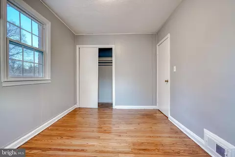 Bedroom - 6006 Hillen Rd, Baltimore, MD 21239 photo 8 of 8