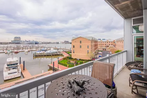 Exterior - 2772 Lighthouse Pt E #316, Baltimore, MD 21224 photo 1 of 3