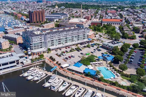 View/Area - 2772 Lighthouse Pt E #316, Baltimore, MD 21224 photo 6 of 8