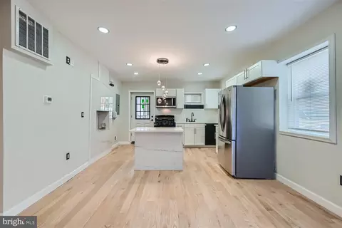 Kitchen - 1614 E Lanvale St E, Baltimore, MD 21213 photo 6 of 8