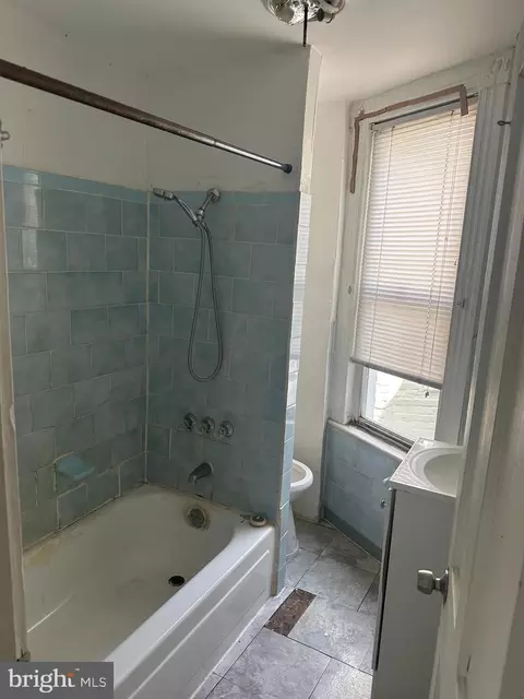 704 E 23rd St, Baltimore, MD 21218 photo 11
