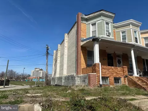 704 E 23rd St, Baltimore, MD 21218 photo 2