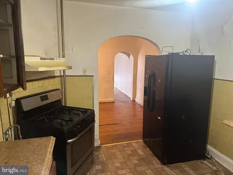 704 E 23rd St, Baltimore, MD 21218 photo 7