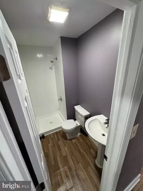 Bath - 514 S Payson St S, Baltimore, MD 21223 photo 2 of 2