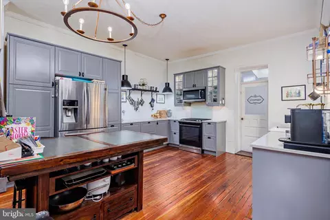 Kitchen - 5926 Smith Ave, Baltimore, MD 21209 photo 2 of 6