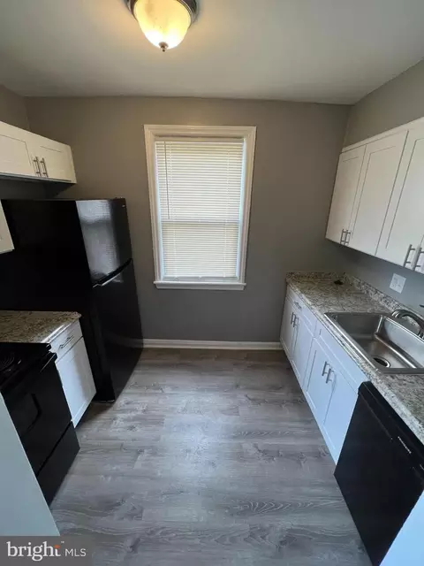 1121 Gleneagle Rd, Baltimore, MD 21239 photo 2