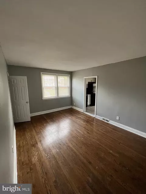 1121 Gleneagle Rd, Baltimore, MD 21239 photo 7
