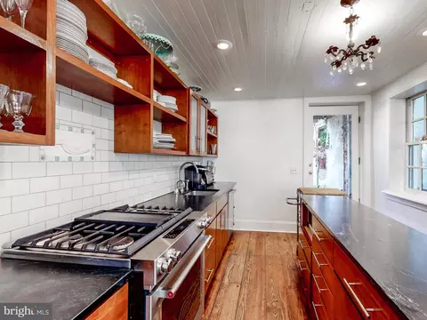 Kitchen - 835 S Bond St, Baltimore, MD 21231 photo 2 of 4
