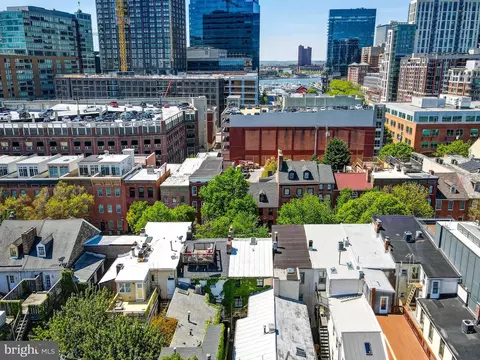 View/Area - 835 S Bond St, Baltimore, MD 21231 photo 3 of 11