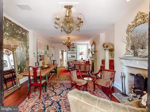 Living - 835 S Bond St, Baltimore, MD 21231 photo 1 of 6