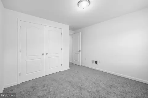 408 E Oliver St, Baltimore, MD 21202 photo 14