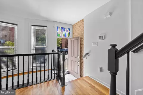 408 E Oliver St, Baltimore, MD 21202 photo 2