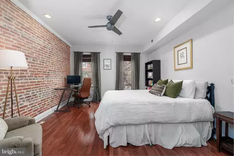Bedroom - 1246 William St, Baltimore, MD 21230 photo 3 of 5