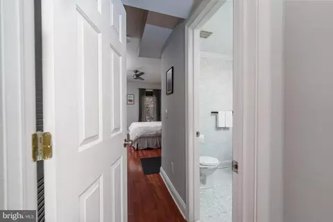 Entry Way - 1246 William St, Baltimore, MD 21230 photo 4 of 6
