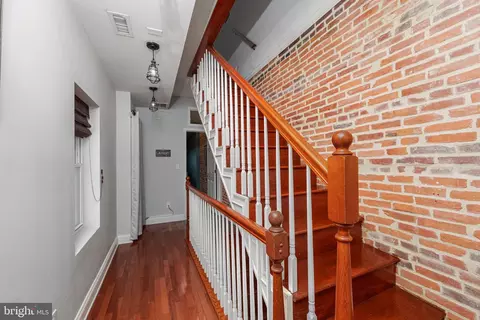 Entry Way - 1246 William St, Baltimore, MD 21230 photo 5 of 6
