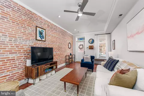Living - 1246 William St, Baltimore, MD 21230 photo 5 of 5
