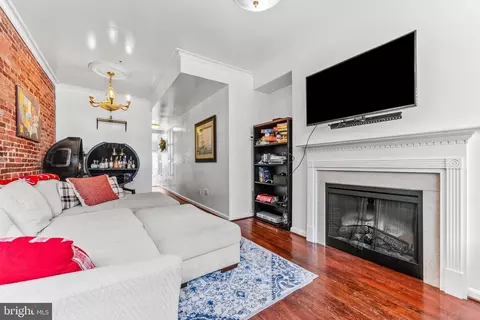 Bedroom - 1264 Battery Ave, Baltimore, MD 21230 photo 1 of 5