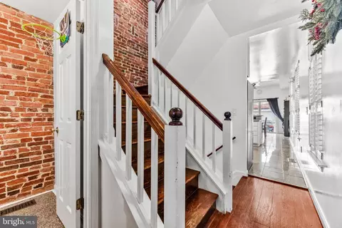 Entry Way - 1264 Battery Ave, Baltimore, MD 21230 photo 1 of 5