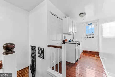 Entry Way - 1264 Battery Ave, Baltimore, MD 21230 photo 5 of 5