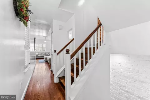 Entry Way - 1264 Battery Ave, Baltimore, MD 21230 photo 2 of 5