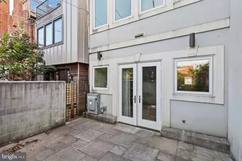 Exterior - 106 E Montgomery St, Baltimore, MD 21230 photo 6 of 9