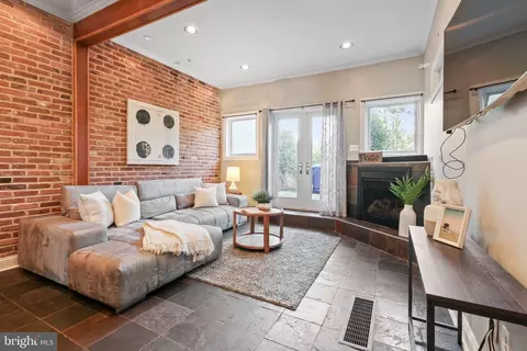Living - 106 E Montgomery St, Baltimore, MD 21230 photo 3 of 6