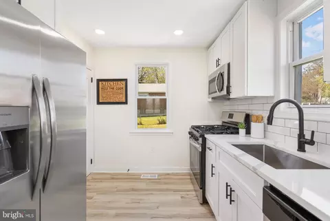 Kitchen - 1602 Pumphrey St, Baltimore, MD 21224 photo 3 of 5
