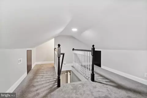 Entry Way - 4906 Gilray Dr, Baltimore, MD 21214 photo 1 of 1