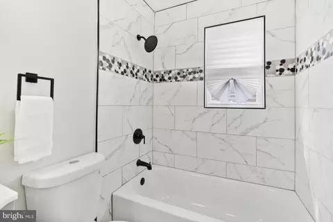 Bath - 4906 Gilray Dr, Baltimore, MD 21214 photo 1 of 2
